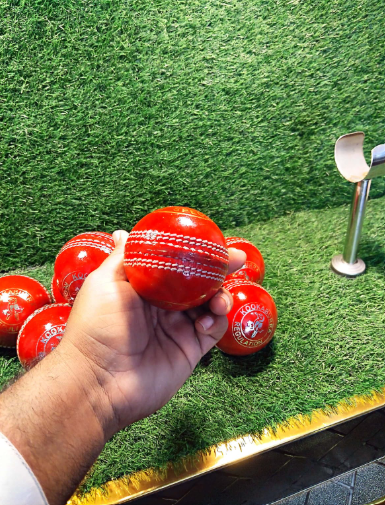 Custom Practice Cricket Balls – Red, Export Quality, Logo Stamping & Packaging – MN Sports Pakistan